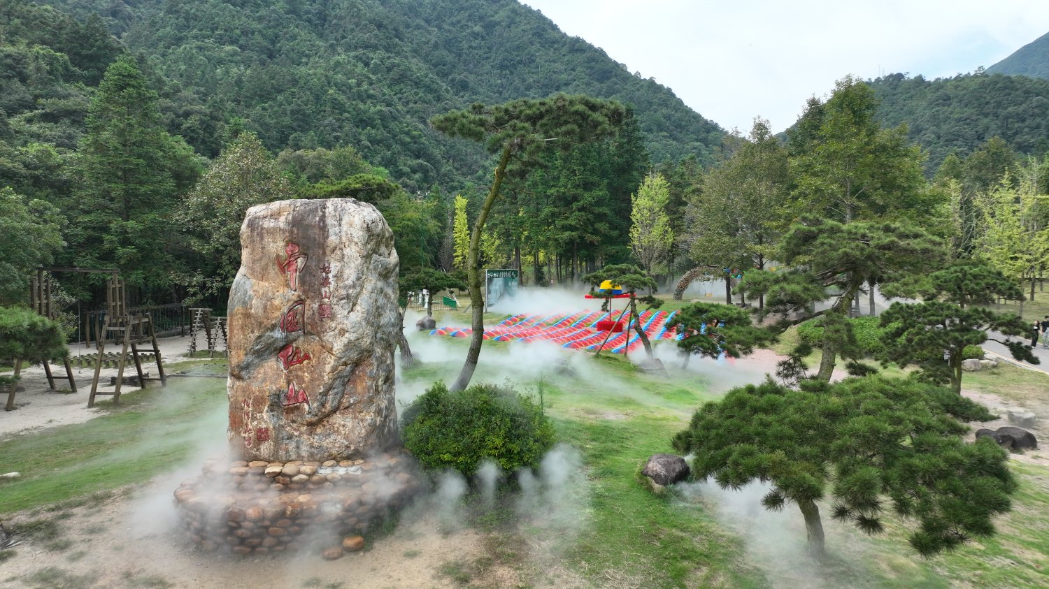 姑婆山仙姑大草坪。（莫舰 摄）