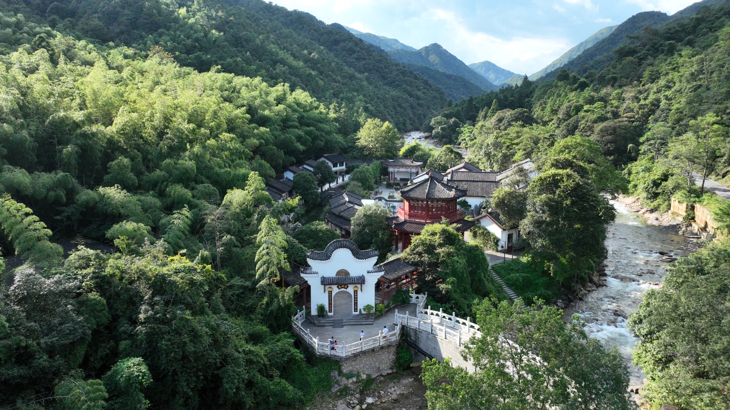 姑婆山仙姑寨。（莫舰 摄）